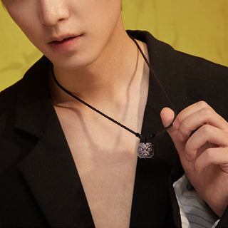 Buddha Gift Natural Silver Sheen Obsidian Red Agate Dancing Lion Protection Necklace Pendant