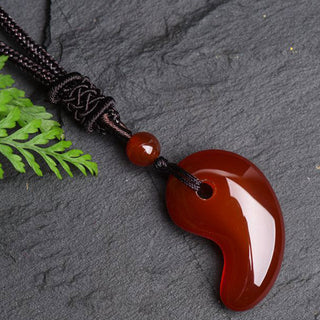 Buddha Gift Red Agate Green Agate Moon Pattern Confidence Calm Necklace