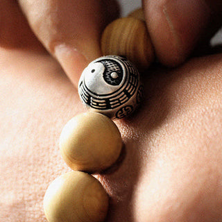 Buddha Gift Tibet Peach Wood Lotus Cinnabar Bagua Yin Yang Luck Wealth Bracelet