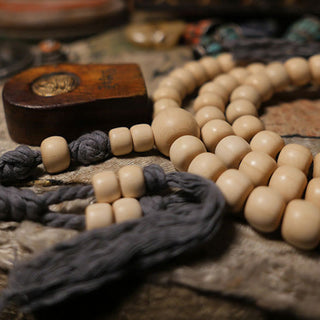 Buddha Gift 108 Mala Beads Abelia Biflora Wood Warding Off Evil Spirits Wrist Mala