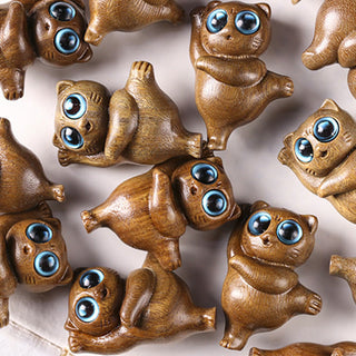 Buddha Gift Mini Green Sandalwood Dancing Cat Engraved Positive Desk Decorations