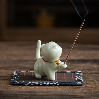 Buddha Gift Mini Lucky Cat Kitten Tea Pet Ceramic Home Desk Figurine Decoration With Bamboo Mat