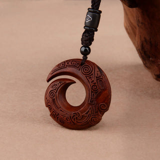 Buddha Gift Small Leaf Red Sandalwood Ebony Wood One's Luck Improves Design Patern Protection Necklace Pendant