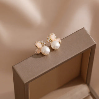 Buddha Gift 18K Gold Pearl Butterfly Love Freedom Stud Earrings
