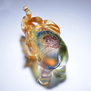 Buddha Gift Handmade Liuli Crystal Elephant Art Piece Wisdom Wealth Home Decoration