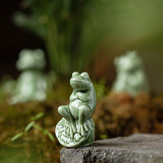 Buddha Gift Mini Small Meditation Lotus Resting Frog Ceramic Wealth Luck Home Tea Pet Figurine Decoration