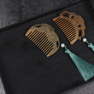 Buddha Gift Green Sandalwood Fox Peony Flower Lotus Engraved Cure Tassel Comb