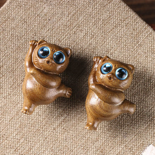 Buddha Gift Mini Green Sandalwood Dancing Cat Engraved Positive Desk Decorations