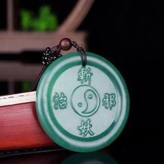 Buddha Gift Green Aventurine Yin Yang Balance Necklace Pendant