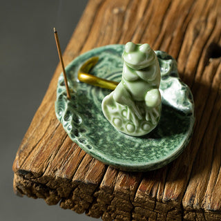 Buddha Gift Leaf Meditation Frog Pattern Healing Ceramic Incense Burner Decoration