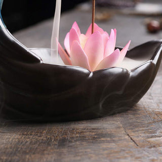 Buddha Gift Little Deer Ceramic Lotus Meditation Incense Burner Decoration
